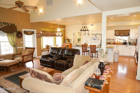 1351 E Stetson Ln, Coolidge, AZ 85128 photo 3