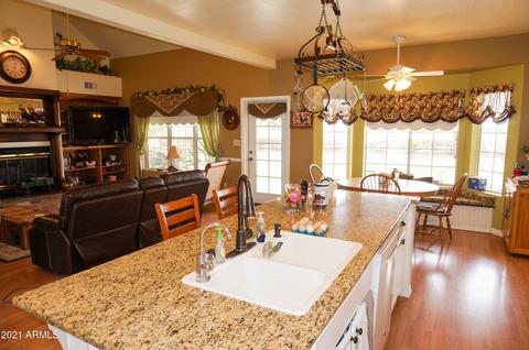 1351 E Stetson Ln, Coolidge, AZ 85128 photo 10