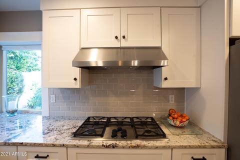 1402 E Bayview Dr, Tempe, AZ 85283 photo 9
