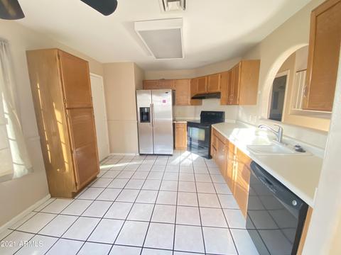 4261 E Rosemonte Dr, Phoenix, AZ 85050 photo 2