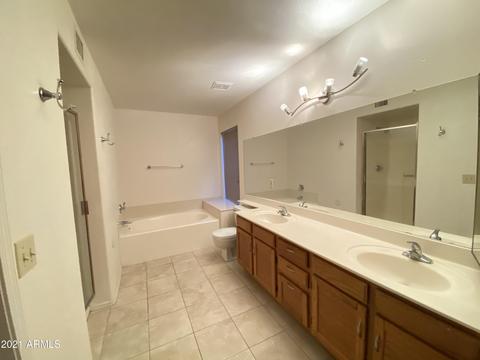 4261 E Rosemonte Dr, Phoenix, AZ 85050 photo 5