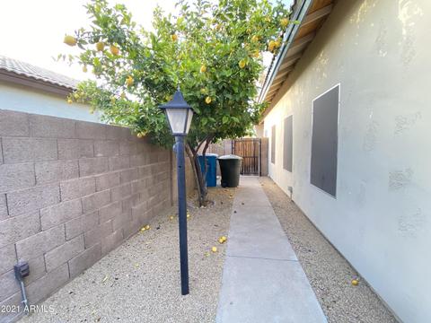 4261 E Rosemonte Dr, Phoenix, AZ 85050 photo 7
