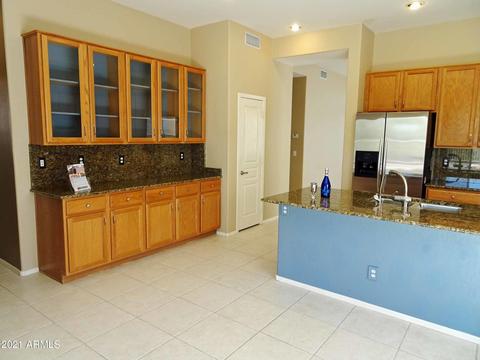 5047 E Robin Ln, Phoenix, AZ 85054 photo 10