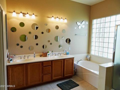 5047 E Robin Ln, Phoenix, AZ 85054 photo 25
