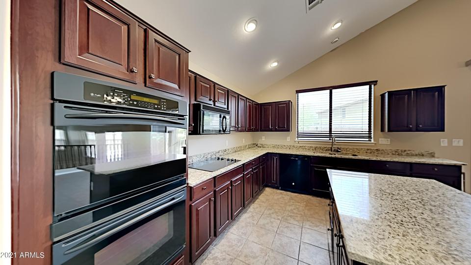  7342 W Tether Trl, Peoria, AZ 85383 photo 8