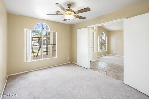337 E Devon Dr, Gilbert, AZ 85296 photo 4