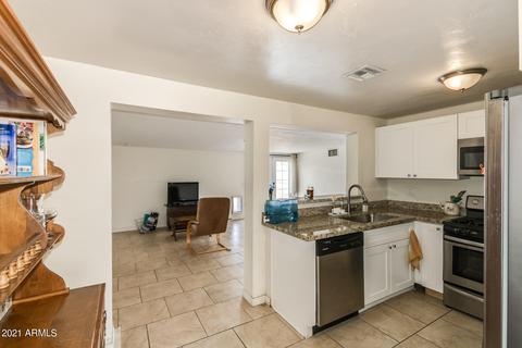1154 E Mission Ln, Phoenix, AZ 85020 photo 8