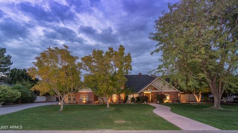 3718 E Pomegranate St, Mesa, AZ 85215 photo 4