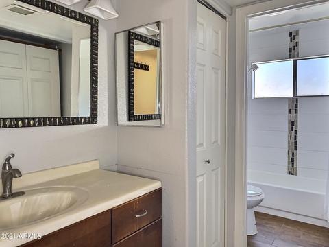 1025 E Highland Ave #44, Phoenix, AZ 85014 photo 8