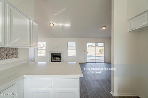 913 N Falcon Dr, Gilbert, AZ 85234 photo 11