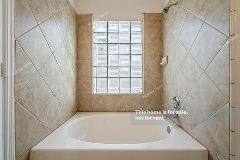 913 N Falcon Dr, Gilbert, AZ 85234 photo 6