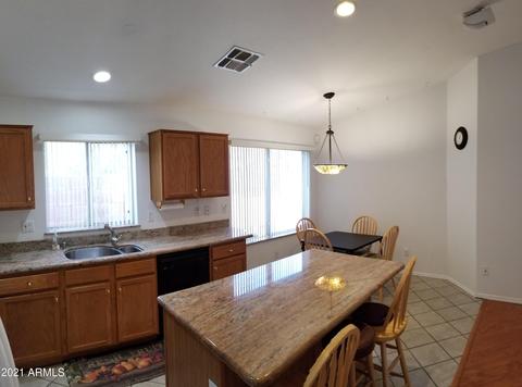 3252 E Kerry Ln, Phoenix, AZ 85050 photo 6