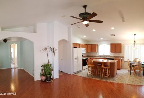 3252 E Kerry Ln, Phoenix, AZ 85050 photo 4