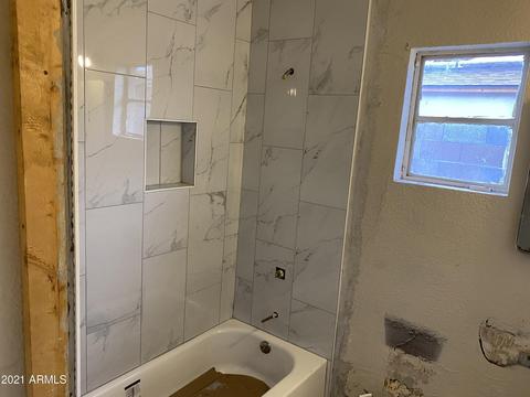 2030 E Oak St, Phoenix, AZ 85006 photo 8
