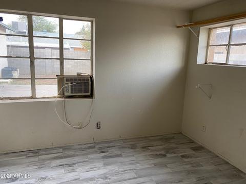 2030 E Oak St, Phoenix, AZ 85006 photo 12