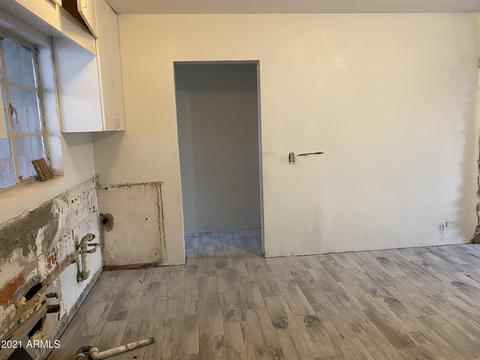 2030 E Oak St, Phoenix, AZ 85006 photo 6