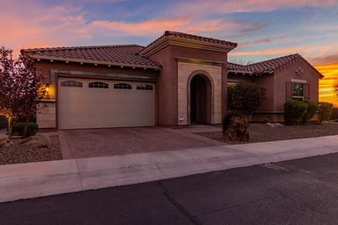 3105 E Half Hitch Pl, Phoenix, AZ 85050 photo 1