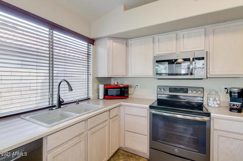 598 E Kyle Dr, Gilbert, AZ 85296 photo 8