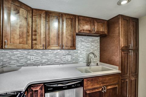 214 E Ruth Ave #110, Phoenix, AZ 85020 photo 9