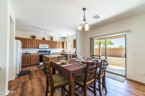 1635 S Starling Dr, Gilbert, AZ 85295 photo 10