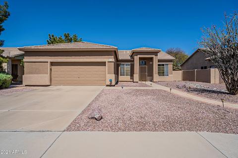252 E Smoke Tree Rd, Gilbert, AZ 85296 photo 1