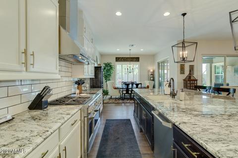 1077 E Knightsbridge Way, Gilbert, AZ 85297 photo 11