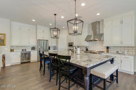 1077 E Knightsbridge Way, Gilbert, AZ 85297 photo 13