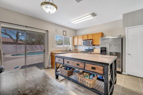 1086 E Pinto Dr, Gilbert, AZ 85296 photo 8