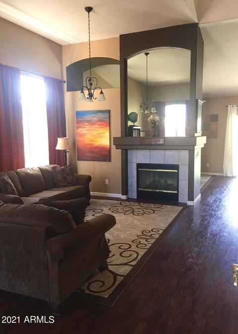 3225 E Wickieup Ln, Phoenix, AZ 85050 photo 4