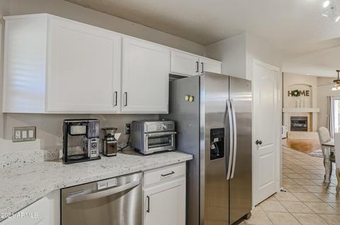 3833 E Irma Ln, Phoenix, AZ 85050 photo 6