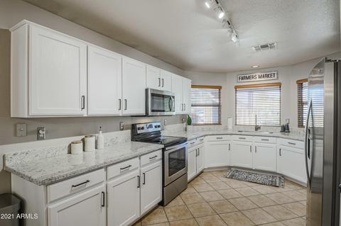 3833 E Irma Ln, Phoenix, AZ 85050 photo 13