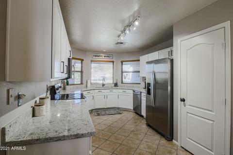 3833 E Irma Ln, Phoenix, AZ 85050 photo 14