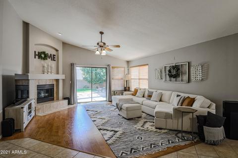 3833 E Irma Ln, Phoenix, AZ 85050 photo 11