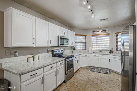 3833 E Irma Ln, Phoenix, AZ 85050 photo 1