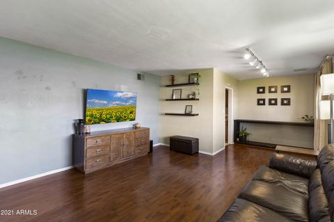 2049 E Mulberry Dr, Phoenix, AZ 85016 photo 2