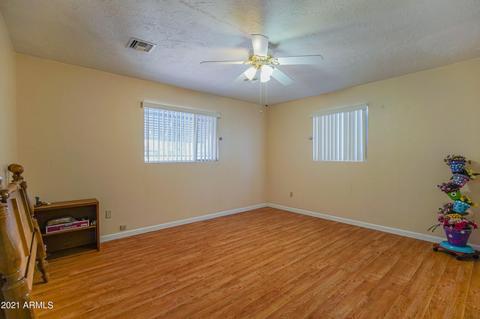 4701 N 40th Dr, Phoenix, AZ 85019 photo 24