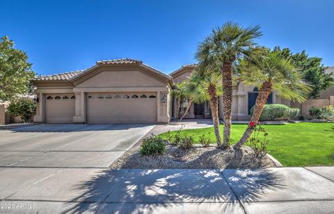 933 E Desert Flower Ln, Phoenix, AZ 85048 photo 2