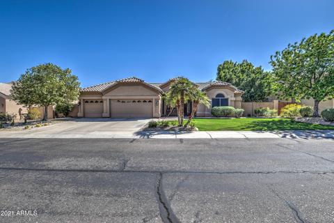 933 E Desert Flower Ln, Phoenix, AZ 85048 photo 1