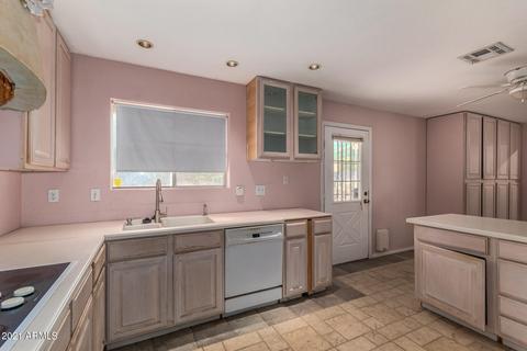 2947 E Diamond Ave, Mesa, AZ 85204 photo 2