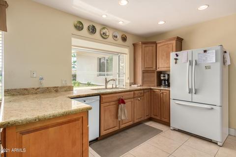 3702 E Highland Ave, Phoenix, AZ 85018 photo 8