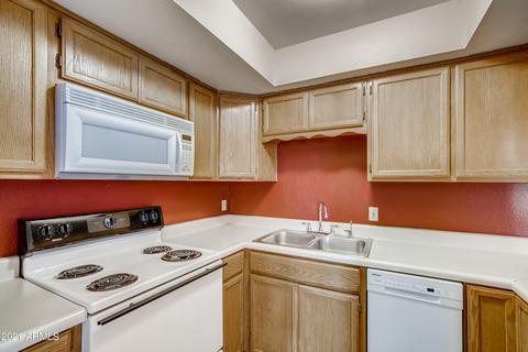 17 E Ruth Ave #309, Phoenix, AZ 85020 photo 2