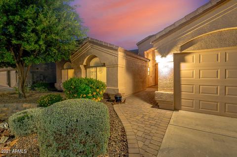 1387 S Hazel St, Gilbert, AZ 85296 photo 4