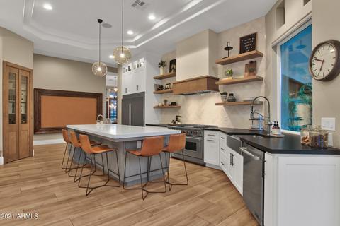 233 E Bridgeport Pkwy, Gilbert, AZ 85295 photo 2