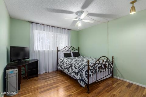3216 W Echo Ln, Phoenix, AZ 85051 photo 8