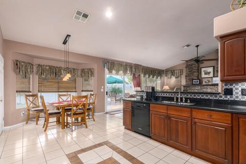 216 W Smoke Tree Rd, Gilbert, AZ 85233 photo 16