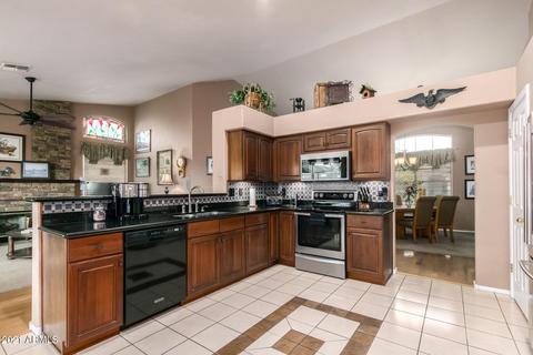 216 W Smoke Tree Rd, Gilbert, AZ 85233 photo 15