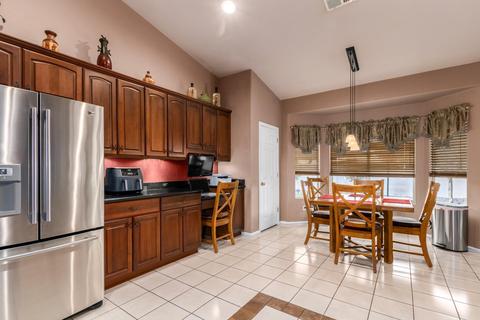 216 W Smoke Tree Rd, Gilbert, AZ 85233 photo 17
