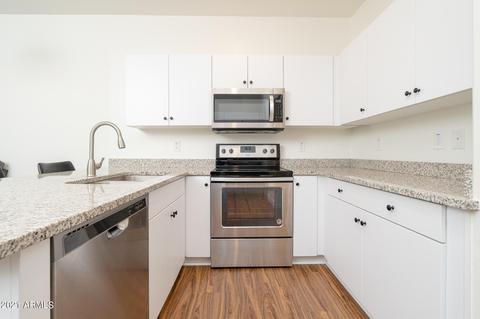 2215 E Hidalgo Ave, Phoenix, AZ 85040 photo 1