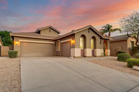 6863 S Birdie Way, Gilbert, AZ 85298 photo 1