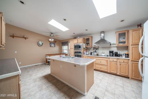 1268 S Hale Dr, Apache Junction, AZ 85120 photo 4